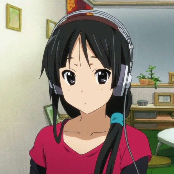 Mio Akiyama - süßes Anime-Mädchen