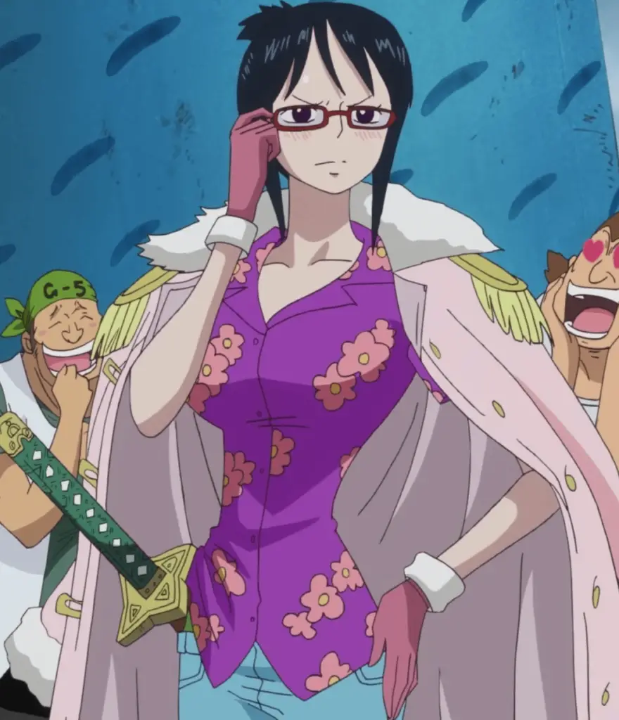 Tashigi (One Piece) - Top 10 Anime Girls with Óculos