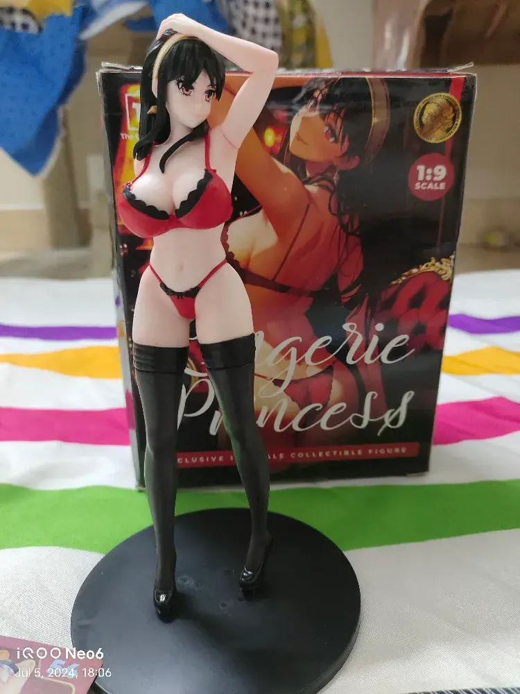 Yor Forger ecchi figurnie - Otaku Box Review